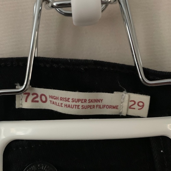 Levi’s High Rise Skinny Je… - Picture 6 of 6